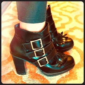 ASOS Black Leather Ankle boots 9 US